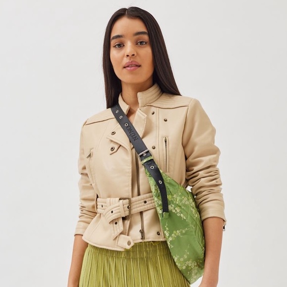 NWT UO Faux Leather Belted Moto Jacket in Cream - Picture 4 of 4